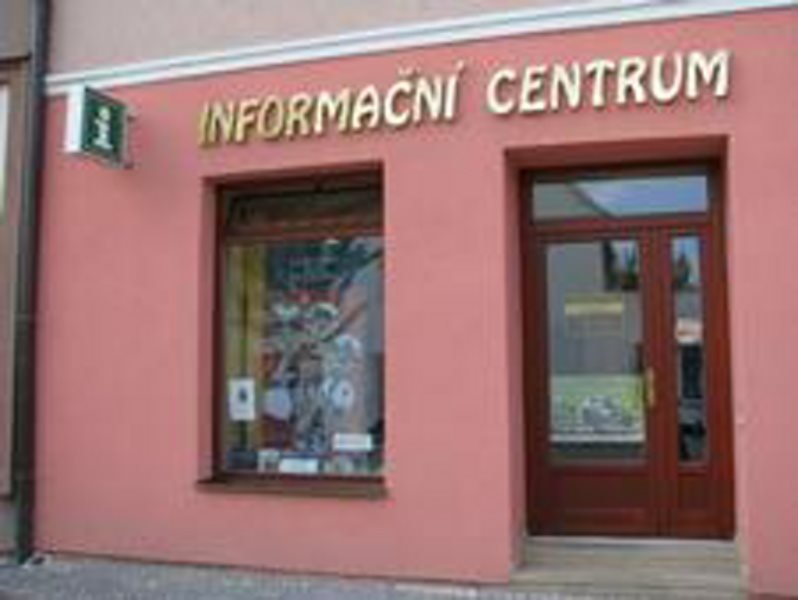 Informační centrum města Kyjova, půjčovna a úschovna kol a koloběžek